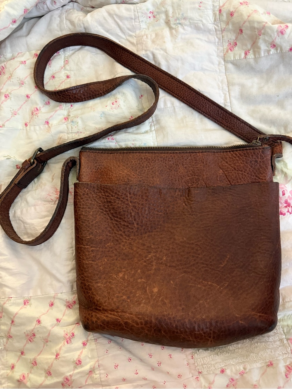 Vintage Duluth Trading Company Lifetime Full-Grain Leather Crossbody Bag